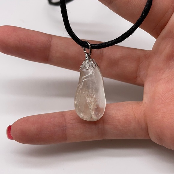 White , rose , amethyst quartz necklace - Picture 3 of 6